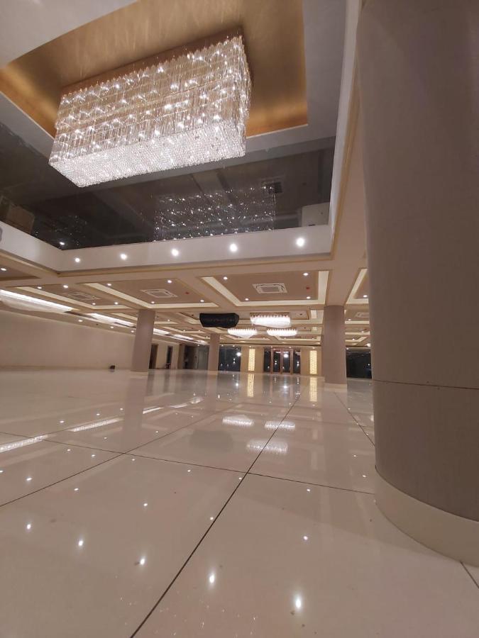 Acco Grand Hotel Lucknow Extérieur photo